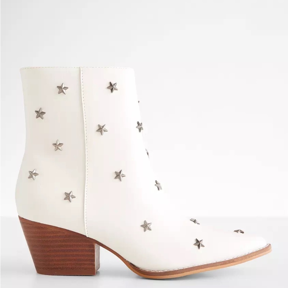 Star studded boot